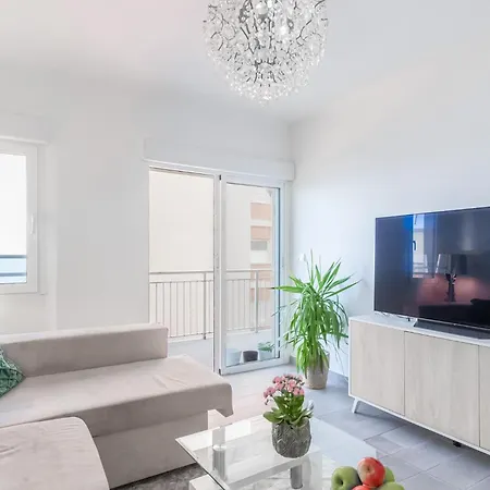 Appartement Cozy In With House Sea View